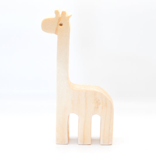ANIMAL SHAPE: GIRAFFE