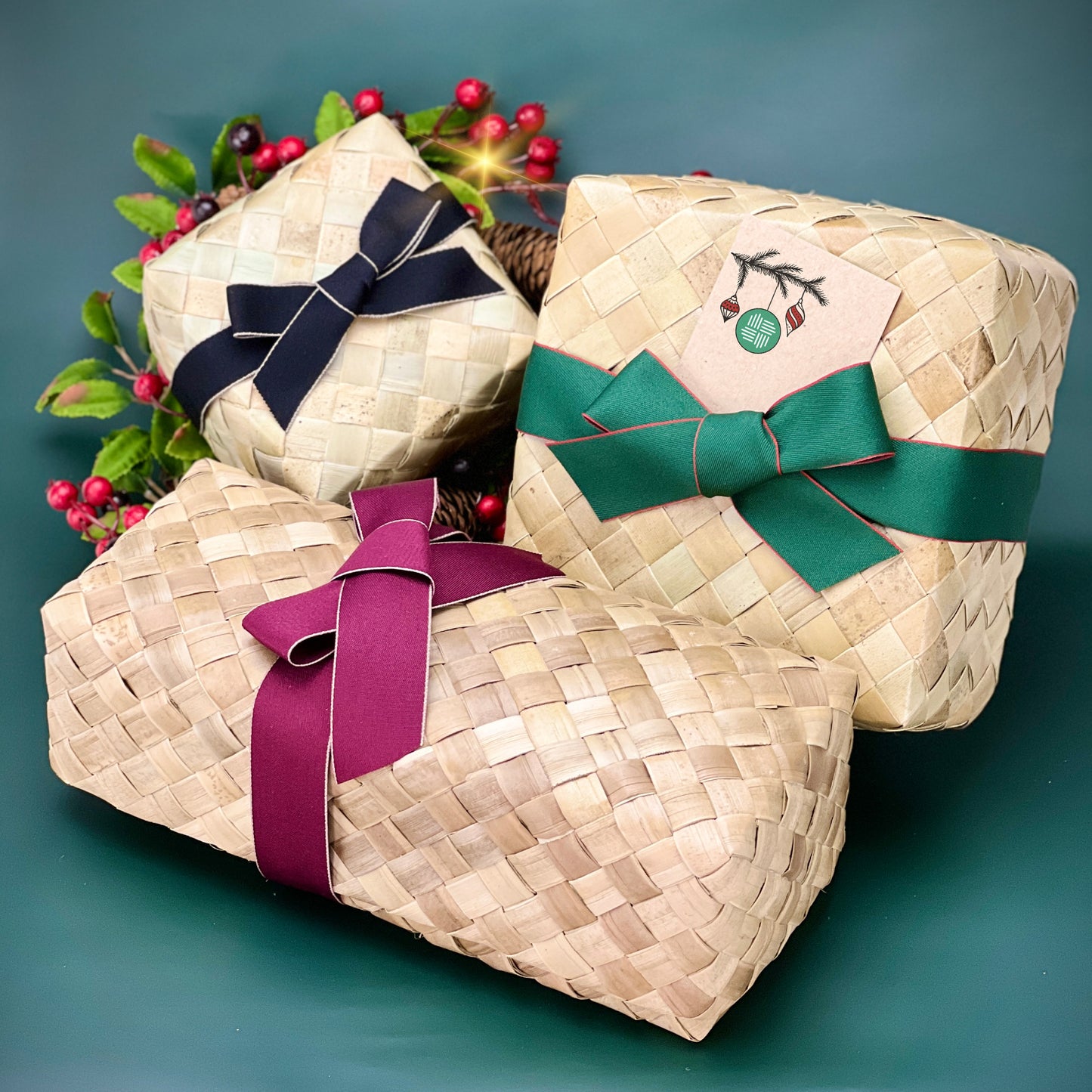 HOLIDAY GIFT PACKAGING