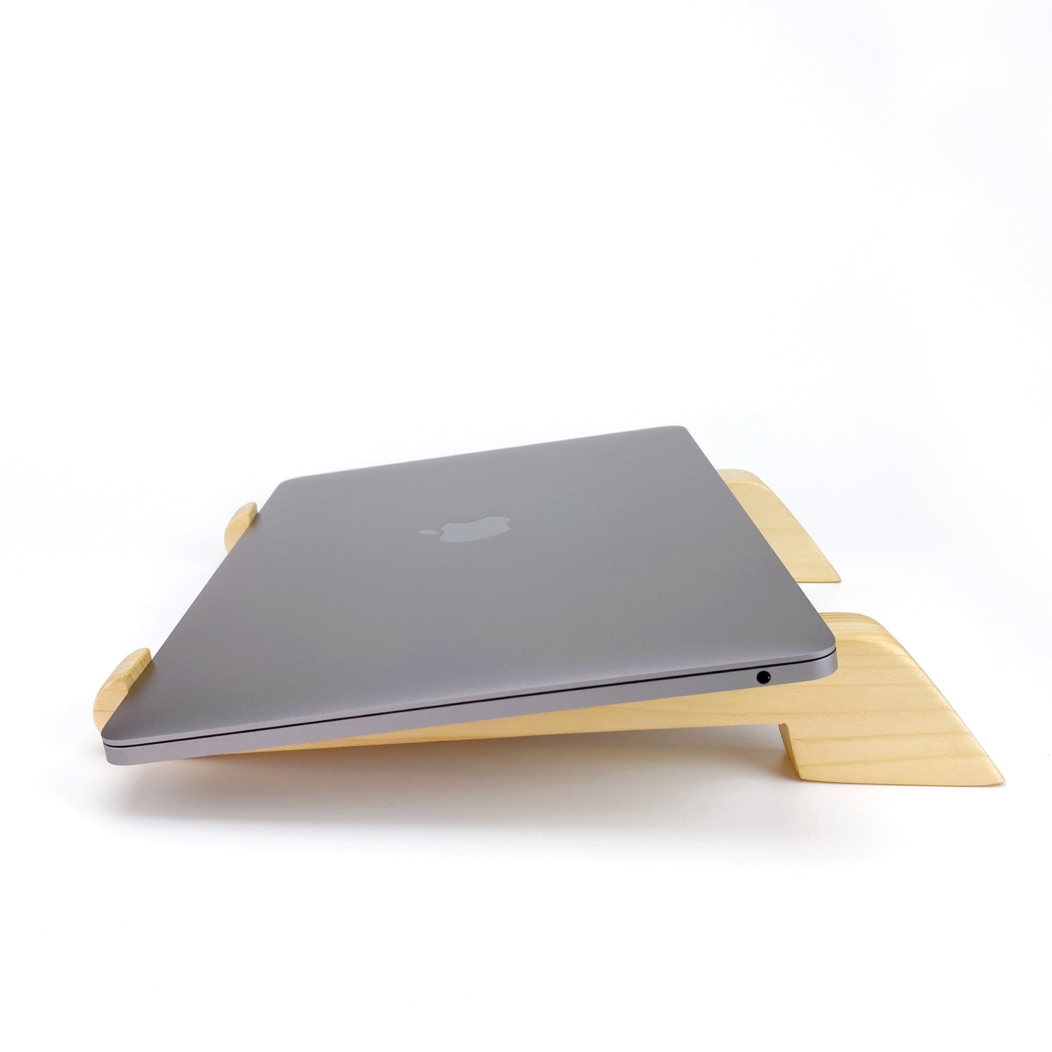 PORTABLE LAPTOP RISER – BalaiKamay